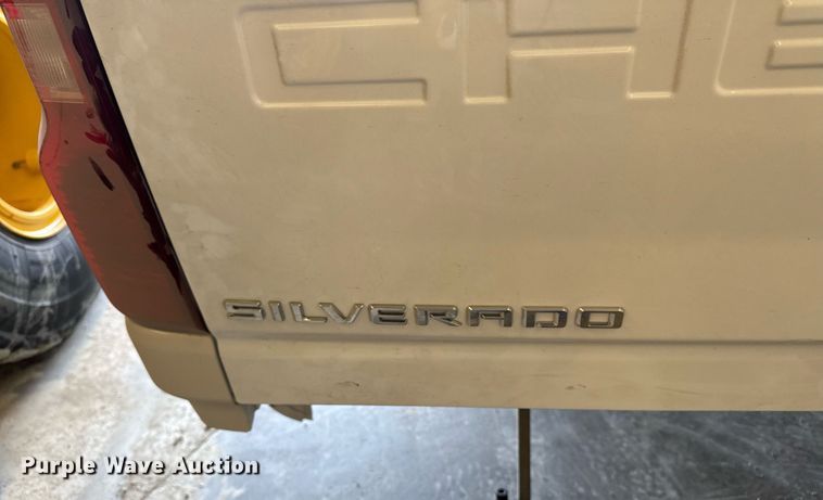 image for item EM3628 Pickup truck bed