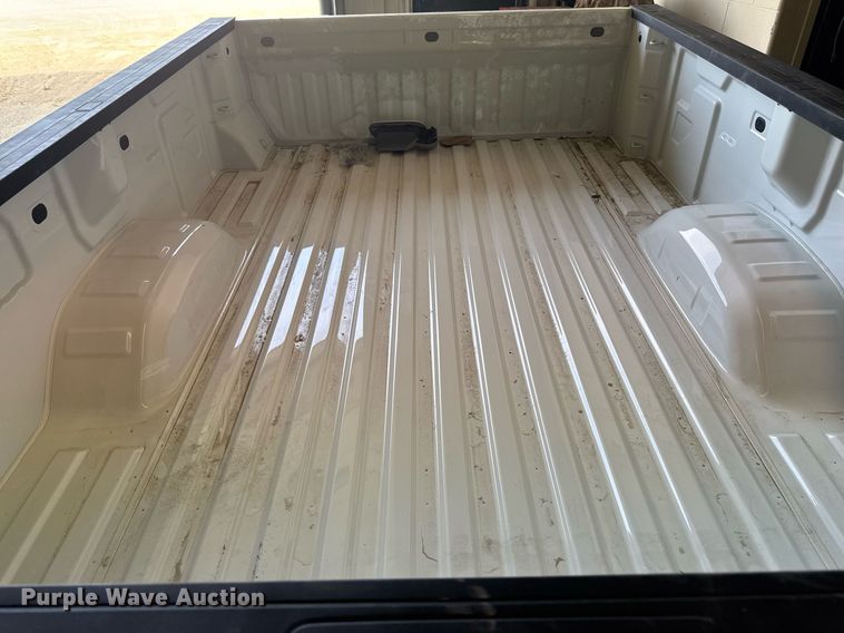 image for item EM3628 Pickup truck bed
