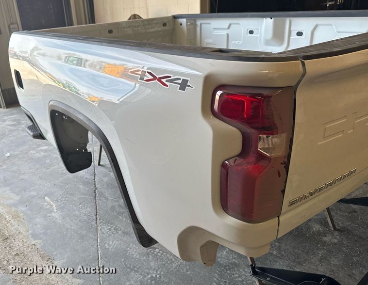 image for item EM3628 Pickup truck bed