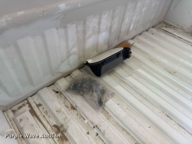 image for item EM3628 Pickup truck bed