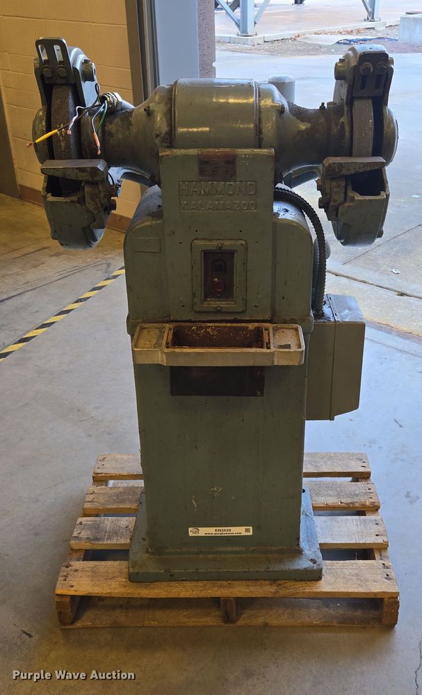image for item EN3529 Hammond Machinery Builders Inc. ND-10 grinder