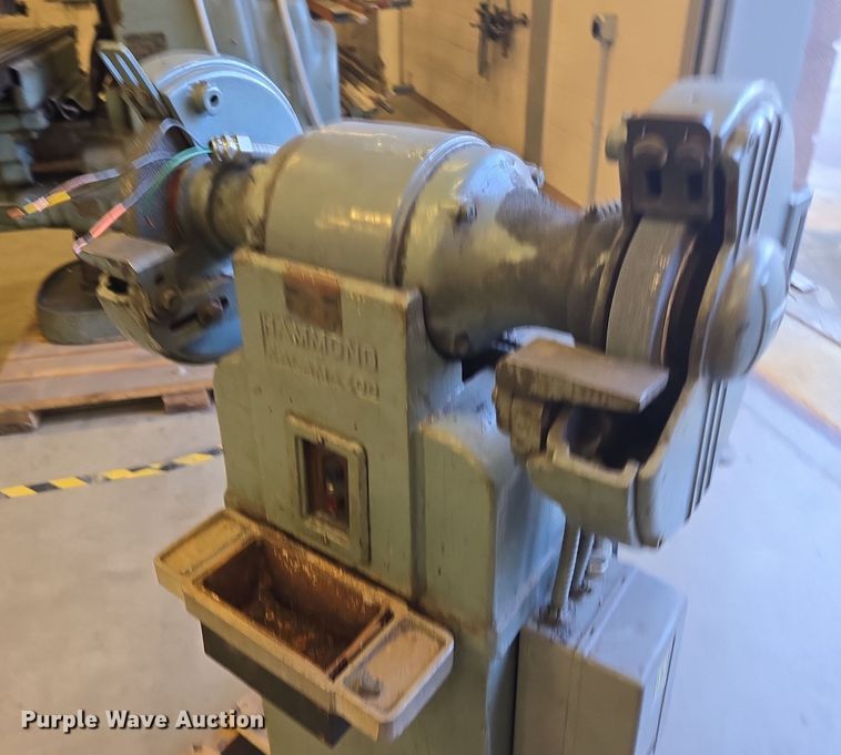 image for item EN3529 Hammond Machinery Builders Inc. ND-10 grinder