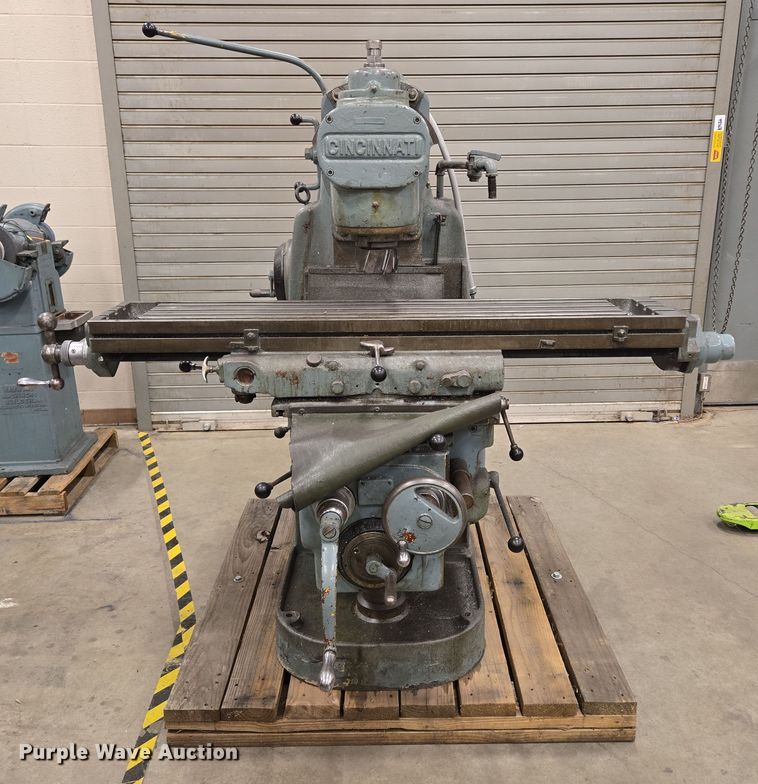 image for item EN3530 Cincinnati 2ML milling machine