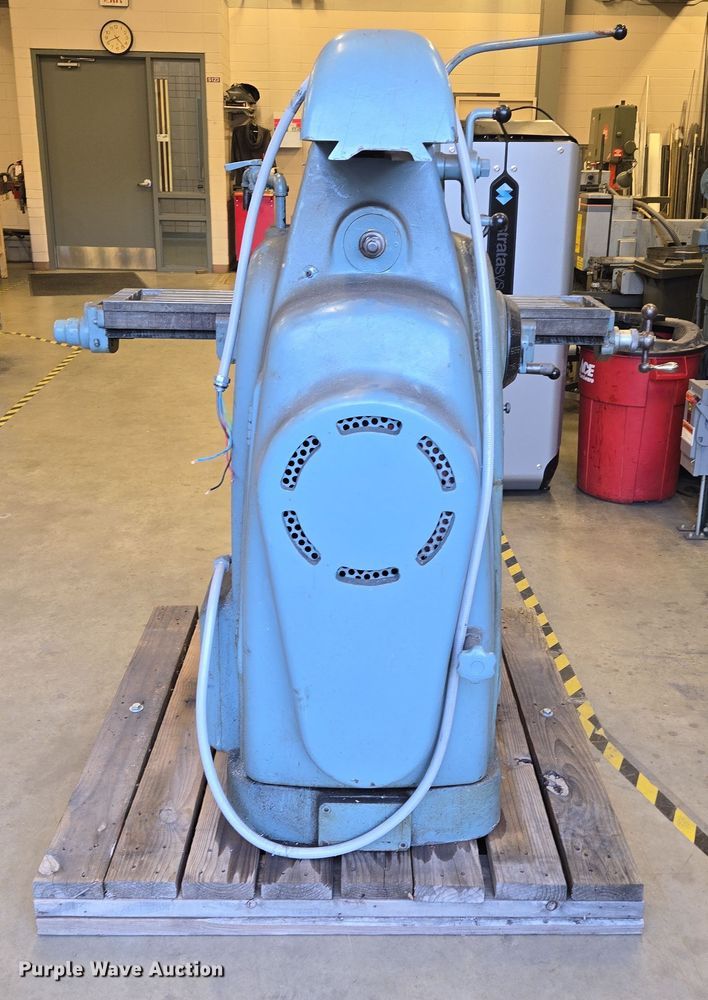 image for item EN3530 Cincinnati 2ML milling machine