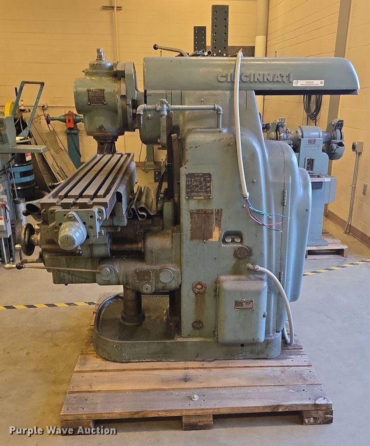 image for item EN3530 Cincinnati 2ML milling machine