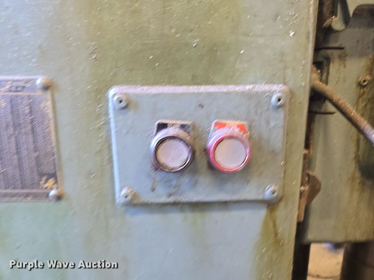 image for item EN3530 Cincinnati 2ML milling machine