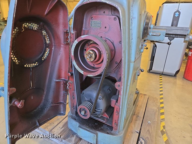 image for item EN3530 Cincinnati 2ML milling machine