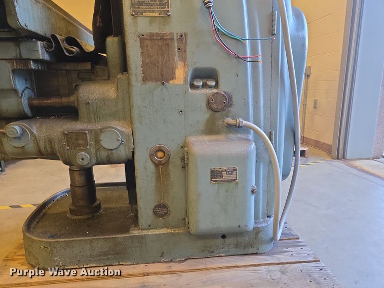 image for item EN3530 Cincinnati 2ML milling machine