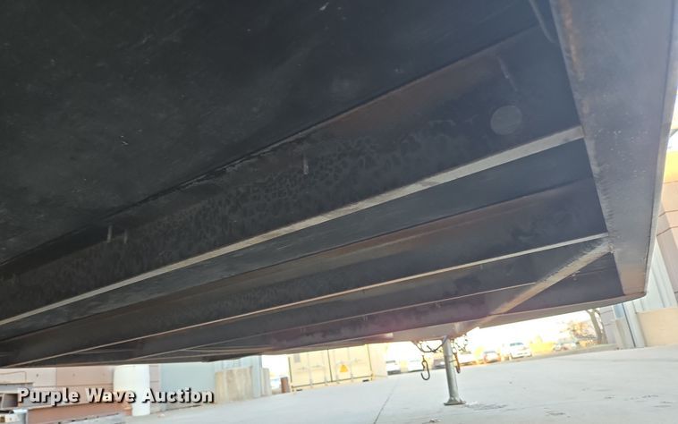 image for item EN3531 2005 Pace American Journey enclosed cargo trailer