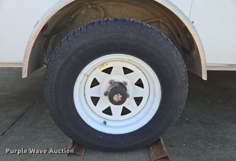 image for item EN3531 2005 Pace American Journey enclosed cargo trailer