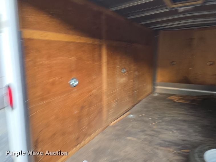 image for item EN3531 2005 Pace American Journey enclosed cargo trailer