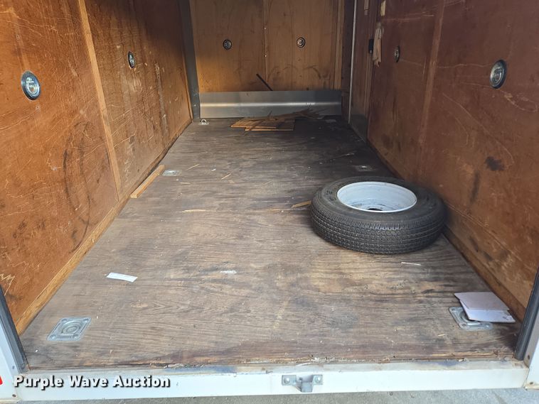 image for item EN3531 2005 Pace American Journey enclosed cargo trailer