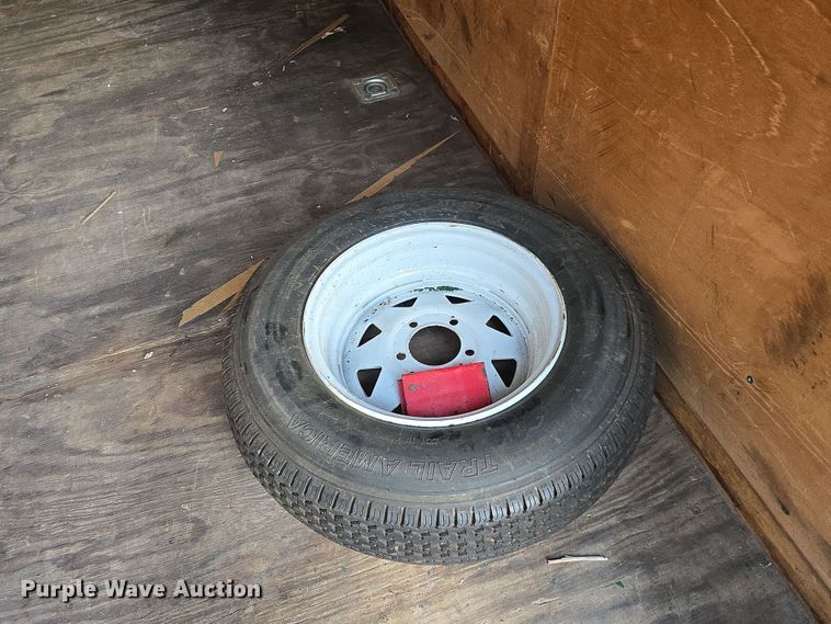 image for item EN3531 2005 Pace American Journey enclosed cargo trailer