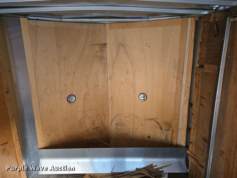 image for item EN3531 2005 Pace American Journey enclosed cargo trailer