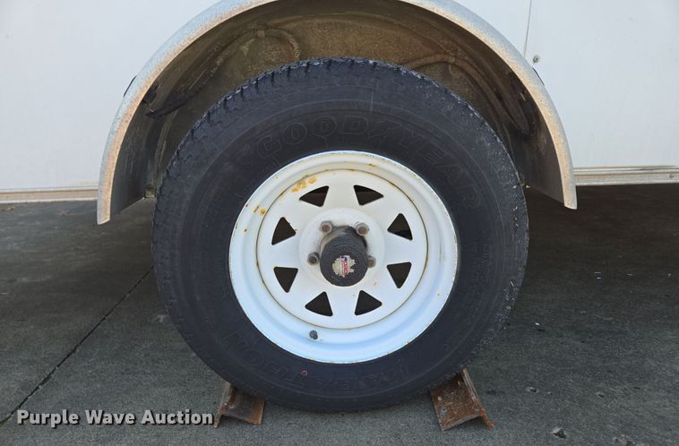 image for item EN3531 2005 Pace American Journey enclosed cargo trailer