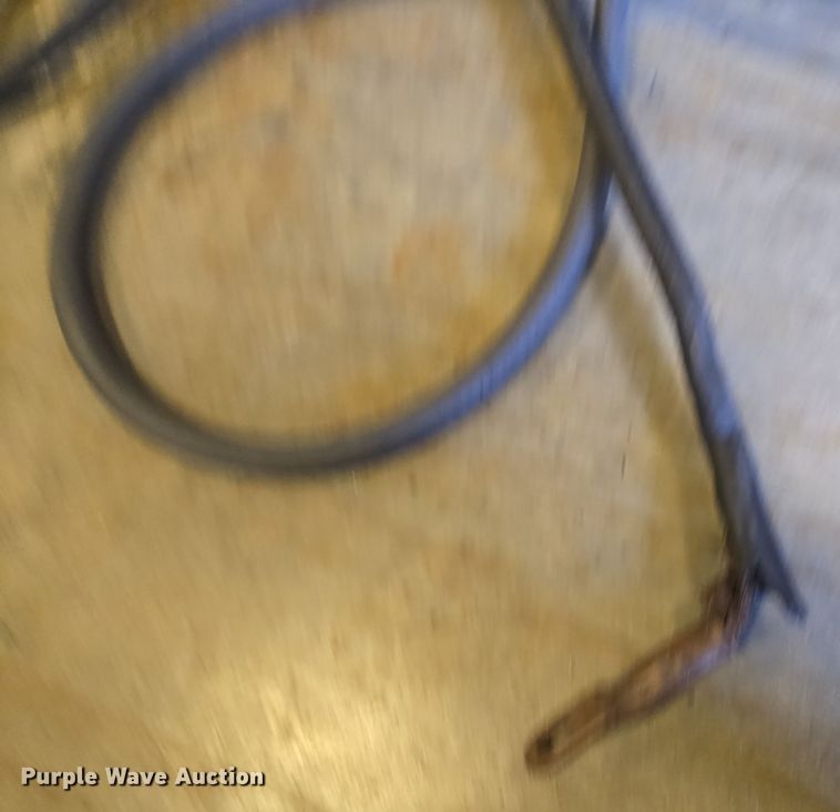 image for item EN3533 1990 Miller Syncrowave 250 welder