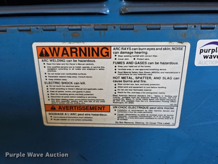 image for item EN3533 1990 Miller Syncrowave 250 welder