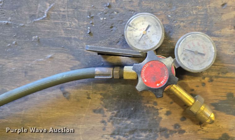 image for item EN3533 1990 Miller Syncrowave 250 welder