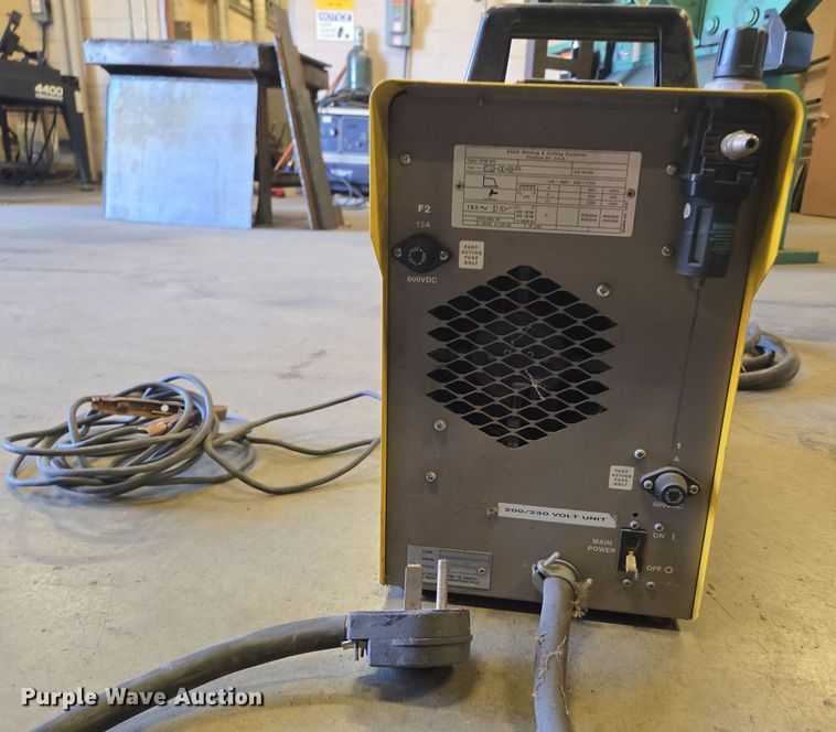 image for item EN3534 ESAB PCM-875 plasma cutter