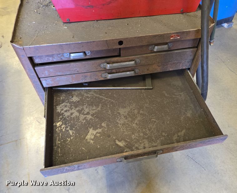 image for item EN3535 1993 Lincoln Electric Invertec V300-PRO welder