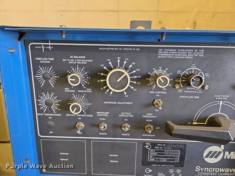 image for item EN3537 1988 Miller Syncrowave 250 welder