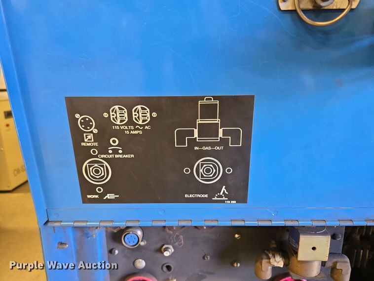image for item EN3537 1988 Miller Syncrowave 250 welder