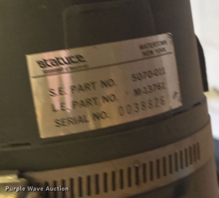 image for item EN3538 1996 Lincoln Electric DC-400 welder