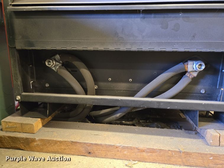 image for item EN3538 1996 Lincoln Electric DC-400 welder