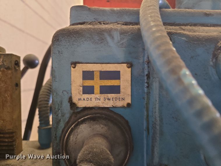 image for item EN3539 Willis drill press