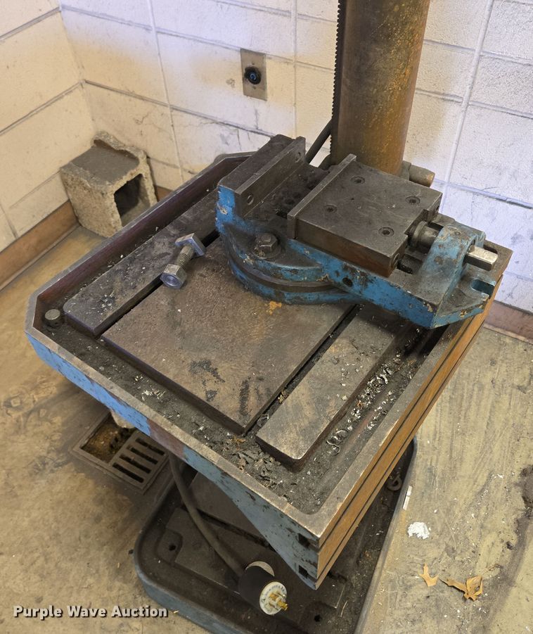 image for item EN3539 Willis drill press