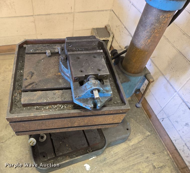 image for item EN3539 Willis drill press