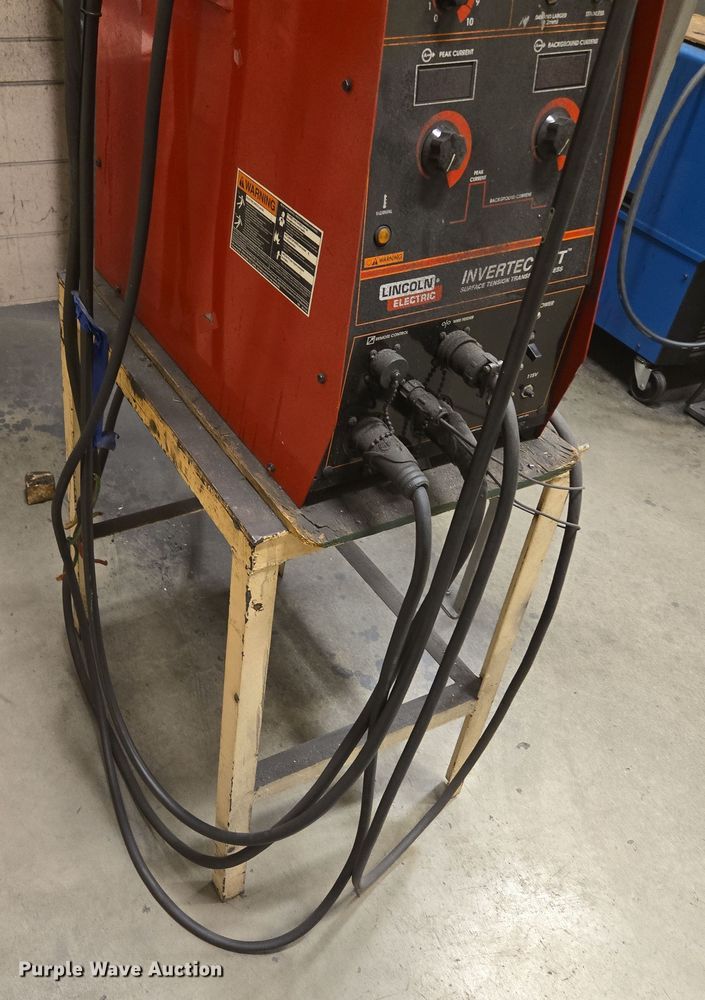 image for item EN3544 1996 Lincoln Electric Invertec STT welder