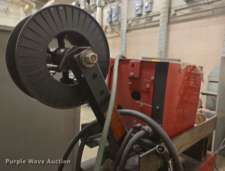 image for item EN3544 1996 Lincoln Electric Invertec STT welder