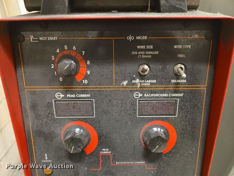 image for item EN3544 1996 Lincoln Electric Invertec STT welder