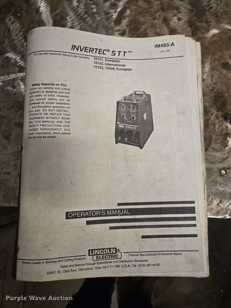 image for item EN3544 1996 Lincoln Electric Invertec STT welder