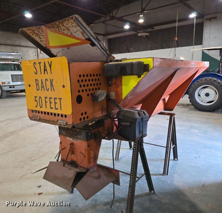 image for item EN8755 Henderson 8 X Mild spreader