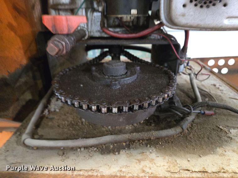 image for item EN8755 Henderson 8 X Mild spreader