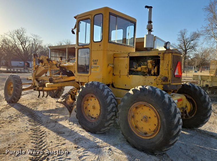 image for item EN8757 1961 Caterpillar 112 rigid frame motor grader
