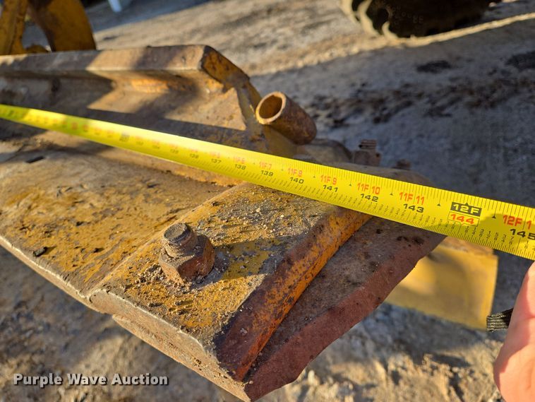 image for item EN8757 1961 Caterpillar 112 rigid frame motor grader