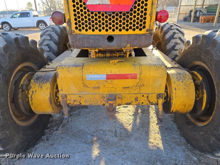 image for item EN8757 1961 Caterpillar 112 rigid frame motor grader