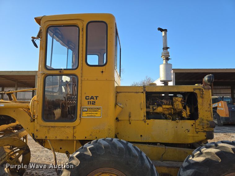 image for item EN8757 1961 Caterpillar 112 rigid frame motor grader