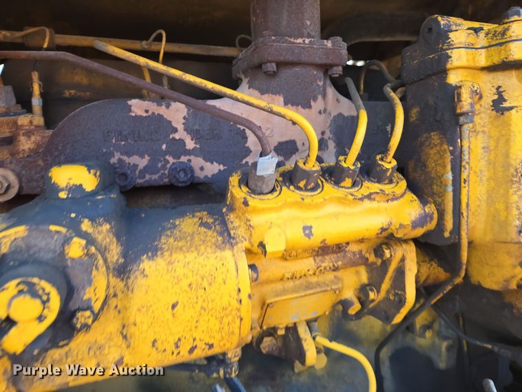 image for item EN8757 1961 Caterpillar 112 rigid frame motor grader