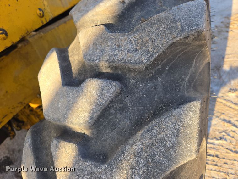 image for item EN8757 1961 Caterpillar 112 rigid frame motor grader