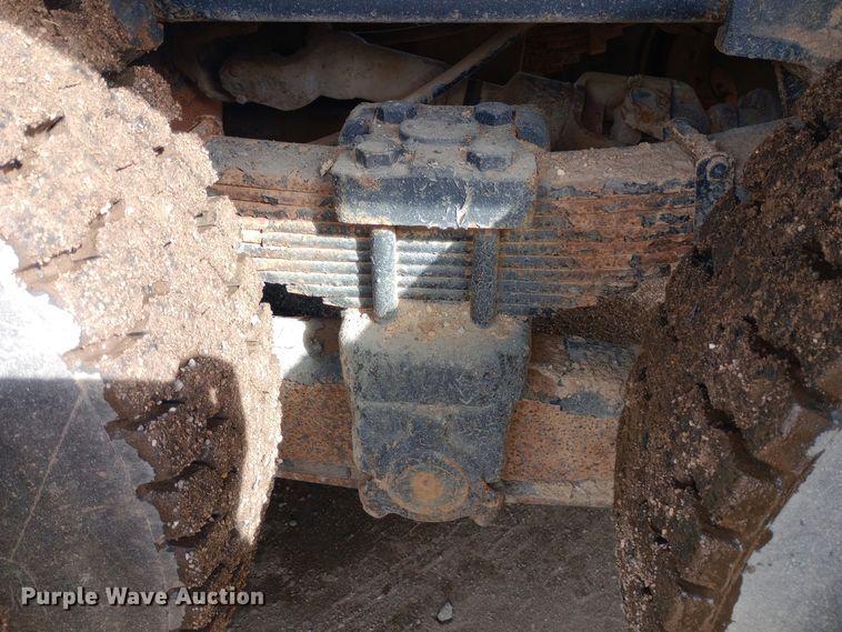 image for item EO0543 2004 International 7400 dump truck