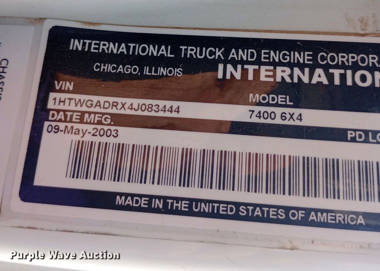 image for item EO0543 2004 International 7400 dump truck