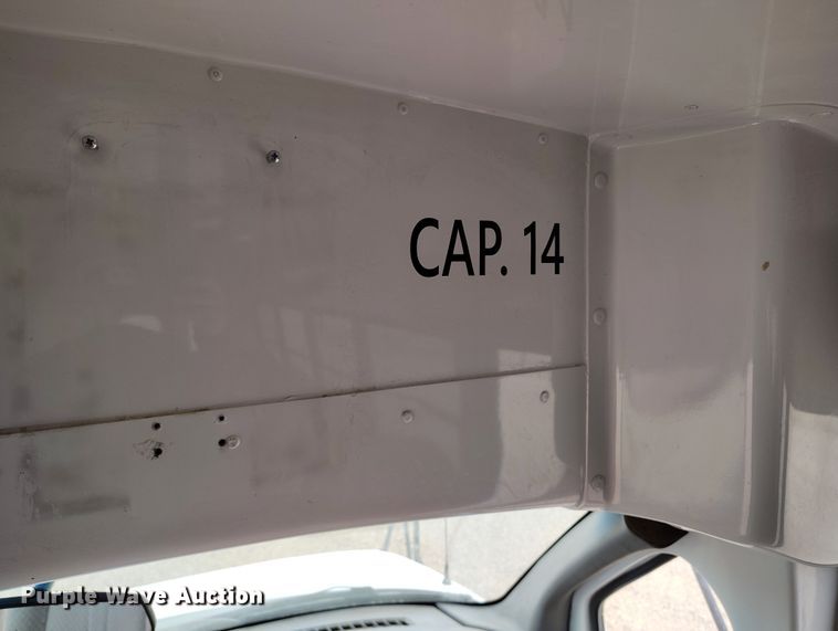 image for item EO9979 2003 Chevrolet Express 3500 school bus