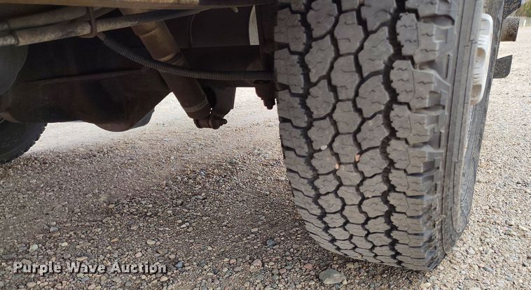 image for item EO9979 2003 Chevrolet Express 3500 school bus