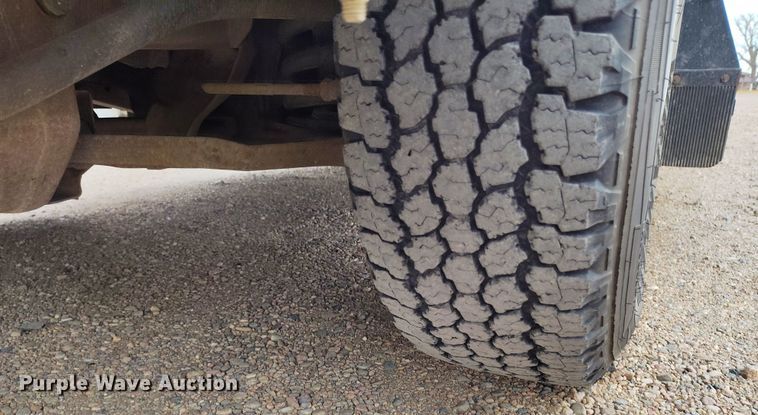 image for item EO9980 2005 Chevrolet Express G3500 school bus