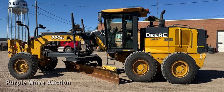 image for item EQ1168 2010 John Deere 770G motor grader