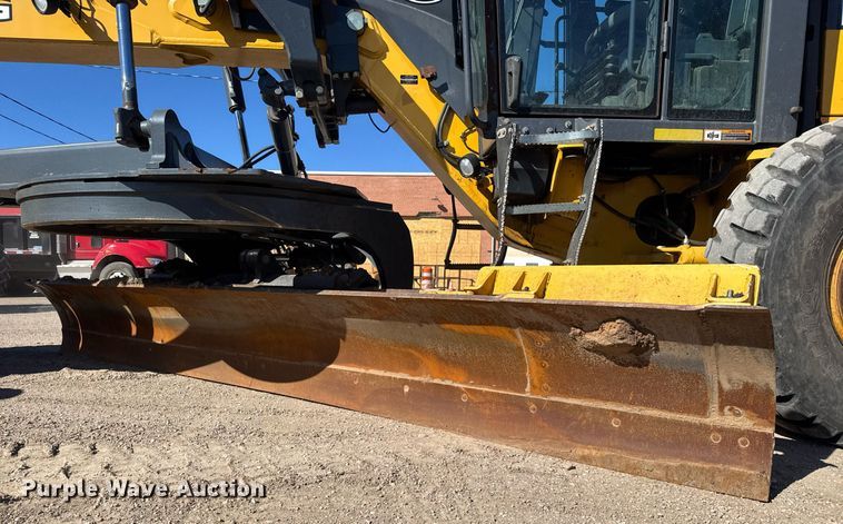 image for item EQ1168 2010 John Deere 770G motor grader